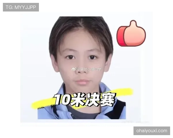 崔家溪昨儿居然现身队友派对，一身高定西装跟平时球场上那个汗流浃背判若两人